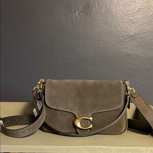 Elegant Olive Suede Women's Coach Bag🌟🌟🌟💚💚 New With Tag- never used💚💚🌟🌟